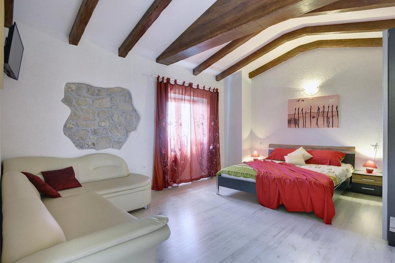 Villa Bella Lupoglav  Εξωτερικό φωτογραφία