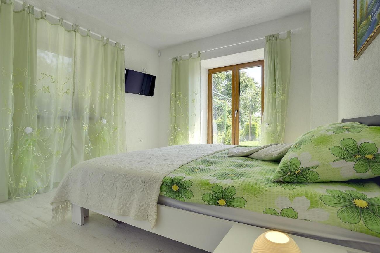 Villa Bella Lupoglav  Εξωτερικό φωτογραφία